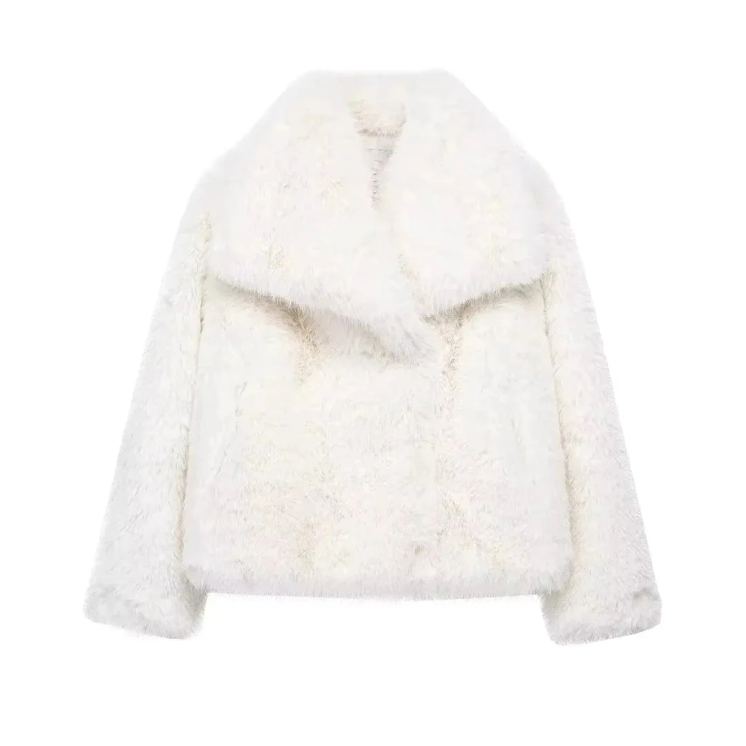 Bruna™ | Faux Fur Kappa